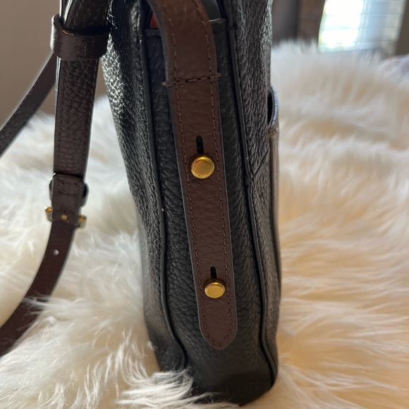 Fossil Gemma Crossbody - Picture 3 of 5